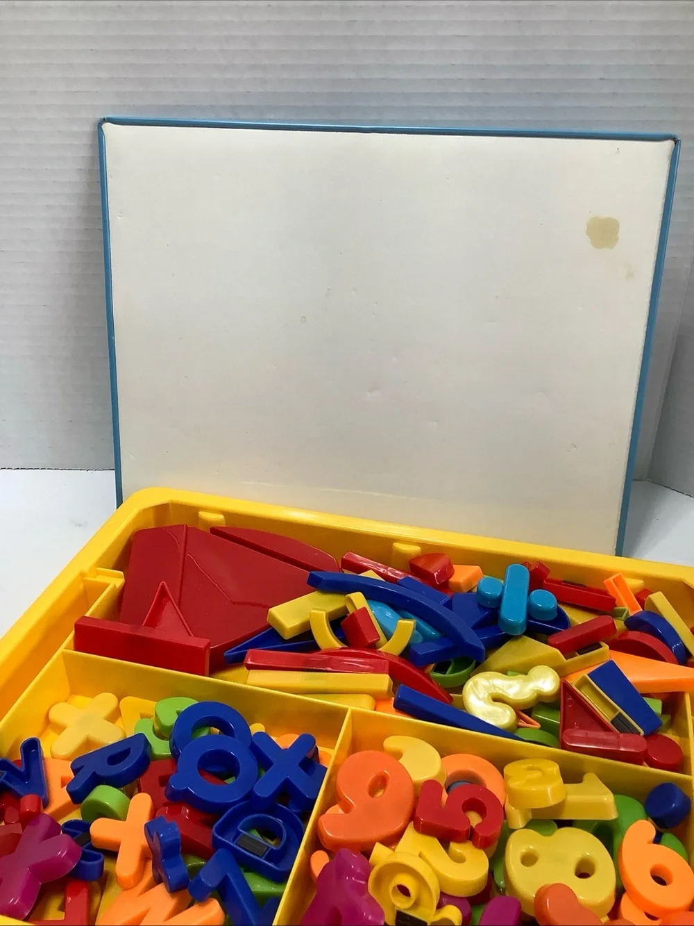Megcos magnetic letter and number board in carrying Case. .